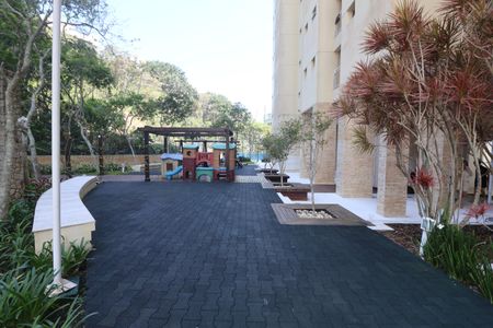 Apartamento para alugar com 158m², 4 quartos e 2 vagas Apartamento para alugar com 158m², 4 quartos e 2 vagasÁrea comum