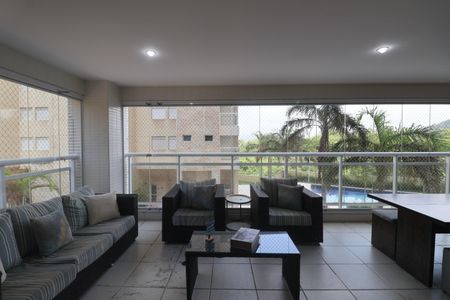 Apartamento para alugar com 158m², 4 quartos e 2 vagas Apartamento para alugar com 158m², 4 quartos e 2 vagasSala