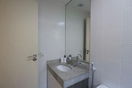 Apartamento para alugar com 158m², 4 quartos e 2 vagas Apartamento para alugar com 158m², 4 quartos e 2 vagasBanheiro da Suíte 3