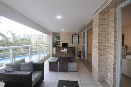 Apartamento para alugar com 158m², 4 quartos e 2 vagas Apartamento para alugar com 158m², 4 quartos e 2 vagasSala