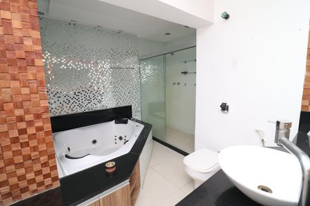 Apartamento para alugar com 288m², 4 quartos e 2 vagasBanheiro da Suíte