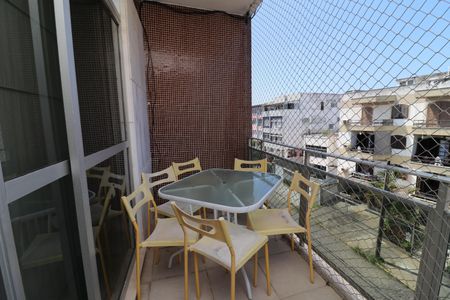 Apartamento para alugar com 288m², 4 quartos e 2 vagasVaranda