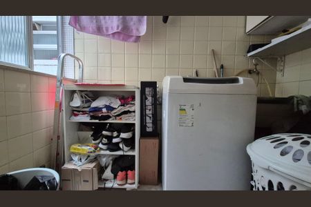 Apartamento à venda com 102m², 2 quartos e 1 vaga Apartamento à venda com 102m², 2 quartos e 1 vagaLavanderia