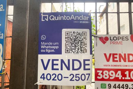 Casa à venda com 200m², 4 quartos e 2 vagas Casa à venda com 200m², 4 quartos e 2 vagasPlaca Instalada Cod_WXHH-564