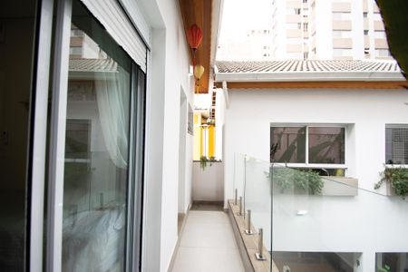 Casa à venda com 200m², 4 quartos e 2 vagas Casa à venda com 200m², 4 quartos e 2 vagasvaranda quarto 4