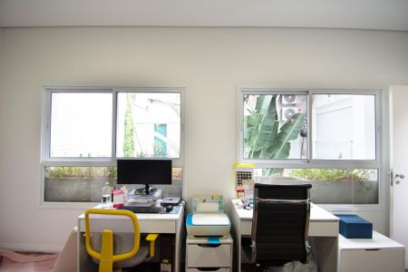 Casa à venda com 200m², 4 quartos e 2 vagas Casa à venda com 200m², 4 quartos e 2 vagasquarto 3