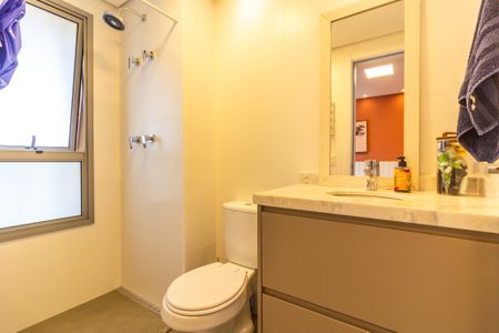 Apartamento à venda com 122m², 2 quartos e 2 vagasBanheiro da Suíte 2