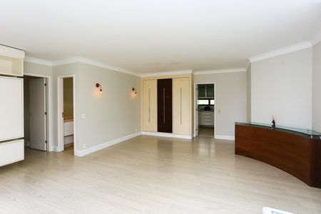 Apartamento para alugar com 125m², 3 quartos e 2 vagas Apartamento para alugar com 125m², 3 quartos e 2 vagasSala