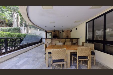 Apartamento para alugar com 125m², 3 quartos e 2 vagas Apartamento para alugar com 125m², 3 quartos e 2 vagasÁrea comum - Churrasqueira