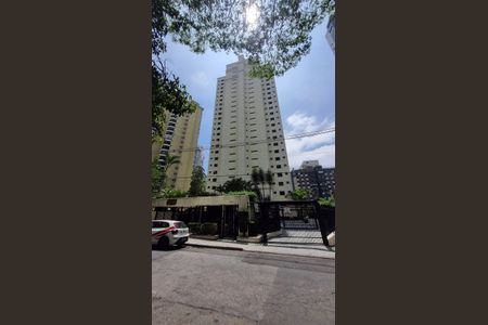 Apartamento para alugar com 125m², 3 quartos e 2 vagas Apartamento para alugar com 125m², 3 quartos e 2 vagasFachada