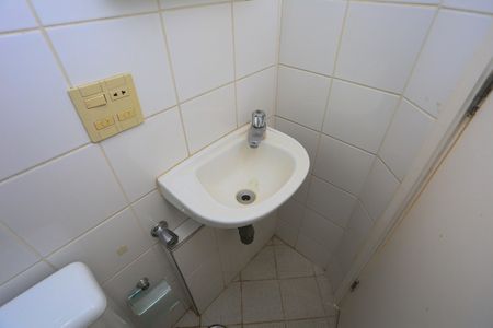 Apartamento para alugar com 125m², 3 quartos e 2 vagas Apartamento para alugar com 125m², 3 quartos e 2 vagasBanheiro de Serviço