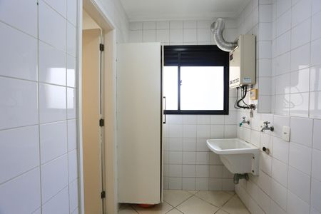 Apartamento para alugar com 125m², 3 quartos e 2 vagas Apartamento para alugar com 125m², 3 quartos e 2 vagasÁrea de Serviço
