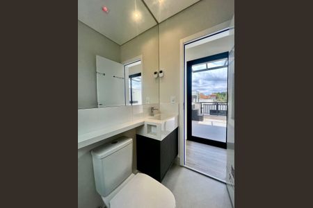 Casa de condomínio à venda com 173m², 3 quartos e 2 vagasBanheiro Cobertura