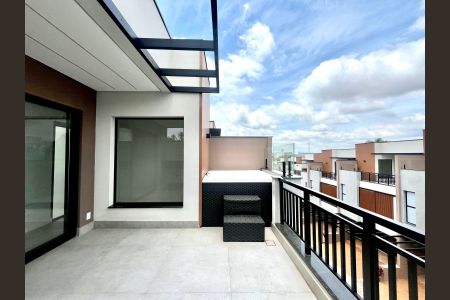 Casa de condomínio à venda com 173m², 3 quartos e 2 vagasCobertura