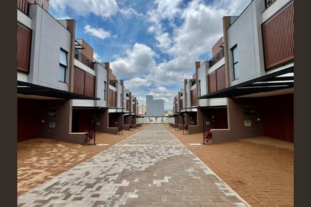 Casa de condomínio à venda com 173m², 3 quartos e 2 vagasCondomínio