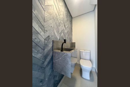 Casa de condomínio à venda com 173m², 3 quartos e 2 vagasLavabo