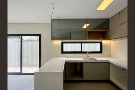 Casa de condomínio à venda com 173m², 3 quartos e 2 vagasCozinha