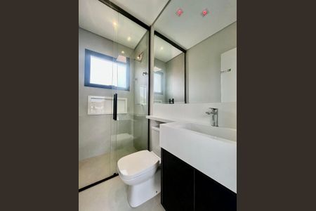 Casa de condomínio à venda com 173m², 3 quartos e 2 vagasBanheiro Cobertura