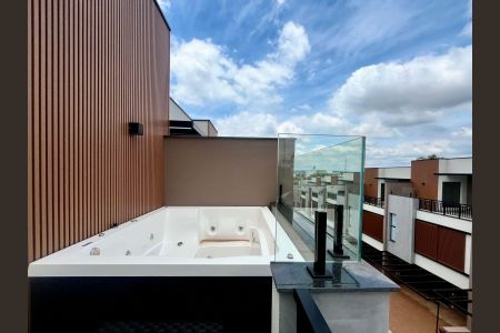 Casa de condomínio à venda com 173m², 3 quartos e 2 vagasCobertura