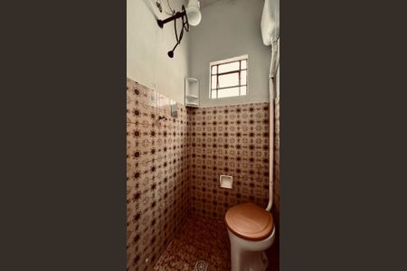 Casa à venda com 360m², 3 quartos e 1 vaga Casa à venda com 360m², 3 quartos e 1 vagabanho