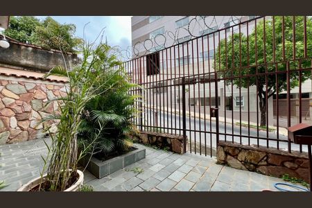 Casa à venda com 360m², 3 quartos e 1 vaga Casa à venda com 360m², 3 quartos e 1 vagajardim