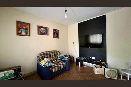 Casa à venda com 360m², 3 quartos e 1 vaga Casa à venda com 360m², 3 quartos e 1 vagasala