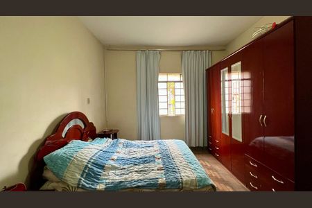 Casa à venda com 360m², 3 quartos e 1 vaga Casa à venda com 360m², 3 quartos e 1 vagaquarto