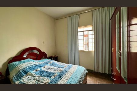 Casa à venda com 360m², 3 quartos e 1 vaga Casa à venda com 360m², 3 quartos e 1 vagaquarto