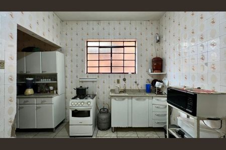 Casa à venda com 360m², 3 quartos e 1 vaga Casa à venda com 360m², 3 quartos e 1 vagacozinha