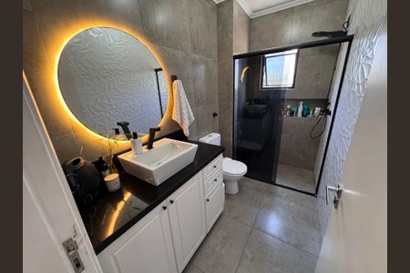 Apartamento à venda com 96m², 3 quartos e 3 vagasBanheiro