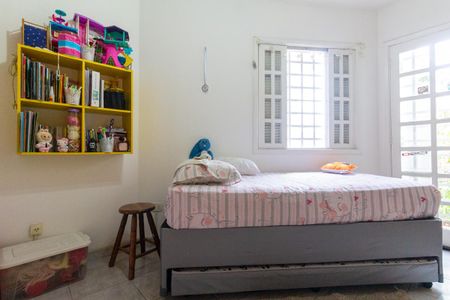 Casa à venda com 94m², 2 quartos e 2 vagas Casa à venda com 94m², 2 quartos e 2 vagasQuarto 1