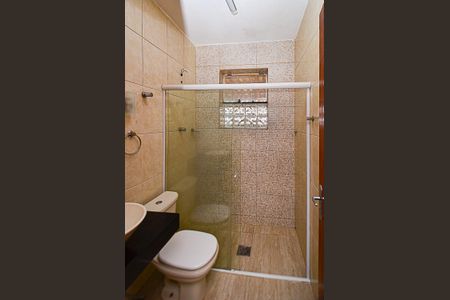 Casa à venda com 360m², 3 quartos e 2 vagas Casa à venda com 360m², 3 quartos e 2 vagasBanheiro Social