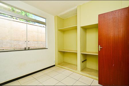 Casa à venda com 360m², 3 quartos e 2 vagas Casa à venda com 360m², 3 quartos e 2 vagasQuarto 1