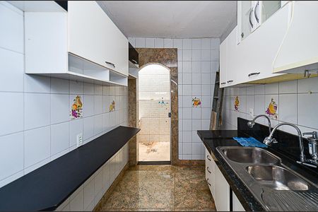 Casa à venda com 360m², 3 quartos e 2 vagas Casa à venda com 360m², 3 quartos e 2 vagasCozinha