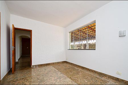 Casa à venda com 360m², 3 quartos e 2 vagas Casa à venda com 360m², 3 quartos e 2 vagasSala de Estar