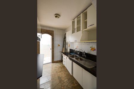 Casa à venda com 360m², 3 quartos e 2 vagas Casa à venda com 360m², 3 quartos e 2 vagasCozinha