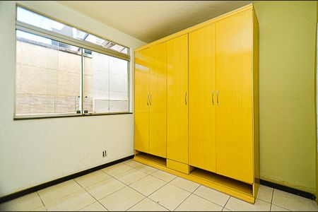 Casa à venda com 360m², 3 quartos e 2 vagas Casa à venda com 360m², 3 quartos e 2 vagasQuarto 2