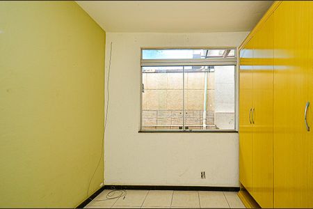 Casa à venda com 360m², 3 quartos e 2 vagas Casa à venda com 360m², 3 quartos e 2 vagasQuarto 2