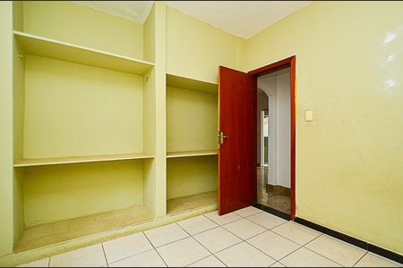 Casa à venda com 360m², 3 quartos e 2 vagas Casa à venda com 360m², 3 quartos e 2 vagasQuarto 1