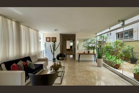 Apartamento à venda com 64m², 2 quartos e 1 vagaHall de entrada