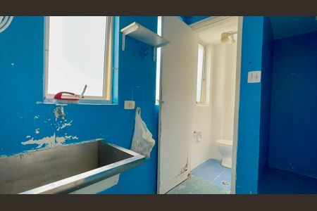 Apartamento à venda com 64m², 2 quartos e 1 vagaÁrea de Serviço