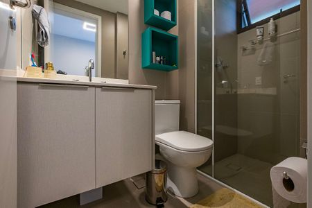Apartamento para alugar com 70m², 2 quartos e 1 vagaSuíte 2 - Banheiro