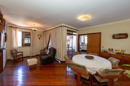 Apartamento à venda com 145m², 4 quartos e 3 vagasSALA