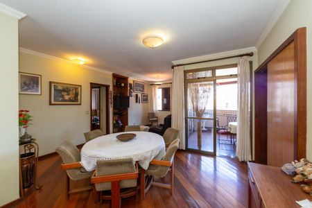 Apartamento à venda com 145m², 4 quartos e 3 vagasSALA