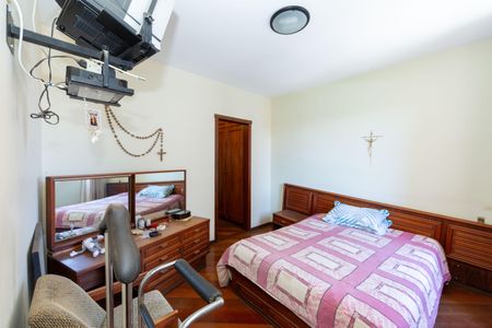 Apartamento à venda com 145m², 4 quartos e 3 vagasQUARTO2