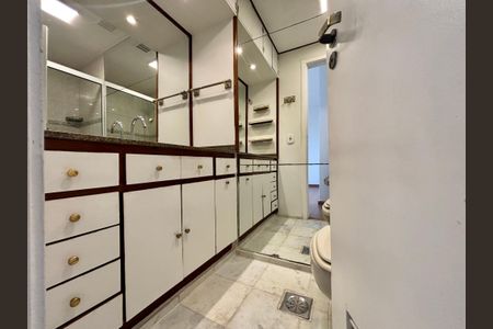 Apartamento para alugar com 115m², 3 quartos e 1 vagaBanheiro da Suíte 1