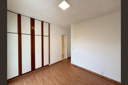 Apartamento para alugar com 115m², 3 quartos e 1 vagaSuíte