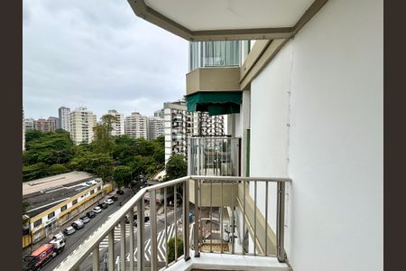 Apartamento para alugar com 115m², 3 quartos e 1 vagaVaranda da Suíte