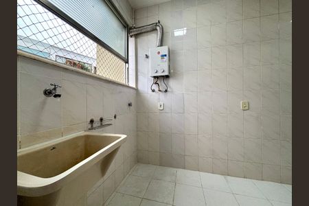 Apartamento para alugar com 115m², 3 quartos e 1 vagaÁrea de serviço