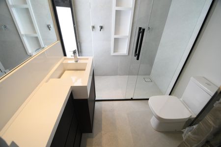 Casa de condomínio à venda com 158m², 3 quartos e 2 vagasBanheiro 1 - Suíte